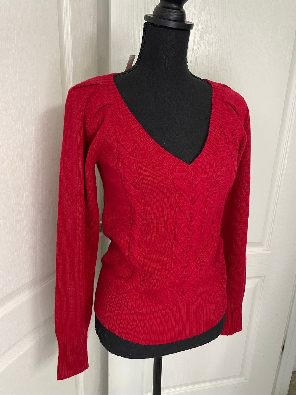 Madewell merino sweater V neck ruby color XS  $140 cable knit dark red NEW - Picture 6 of 12